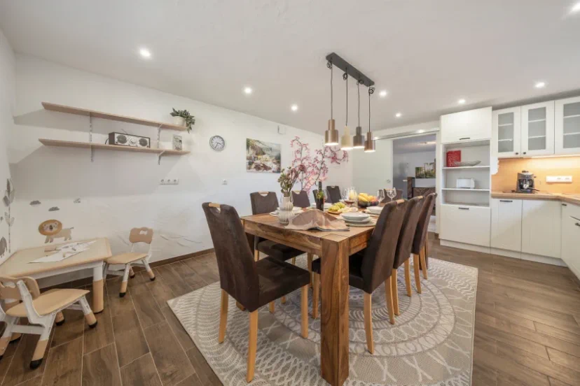 Apartment A2 mit Terasse und Gartenzugang