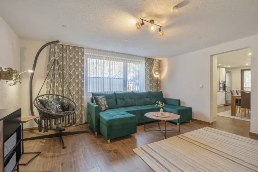 Apartment A2 mit Terasse und Gartenzugang